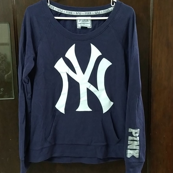 PINK Victoria's Secret Tops - PINK Yankee's crew neck